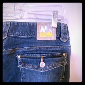 3 items get 20% off, 5 = 30%, 7 = 35%, 10+ = 40%!